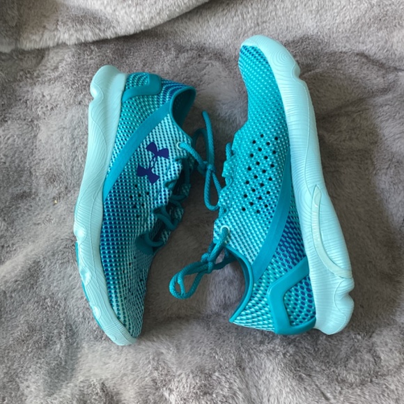 New Underarmour Speedform size 6 blue running shoe - Picture 4 of 5